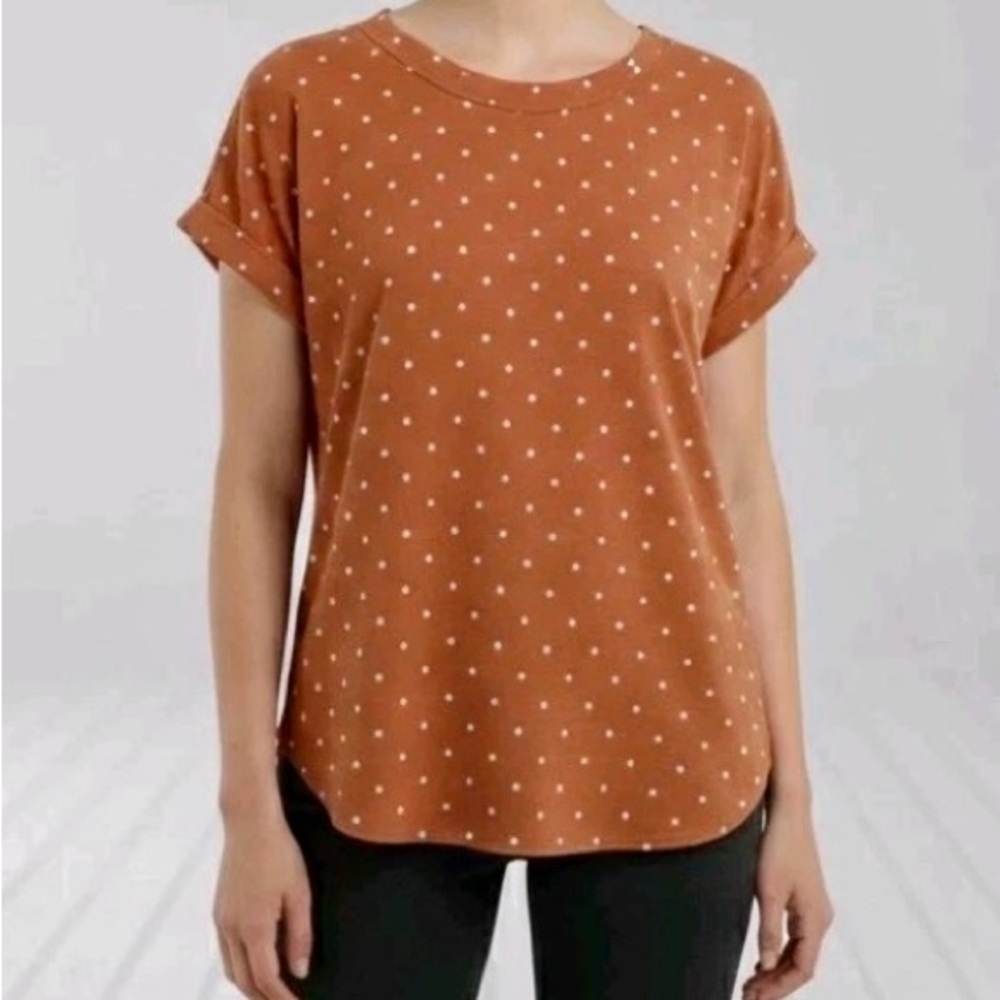 LC Lauren Conrad Terracotta Polka Dot Short Sleeve Tee